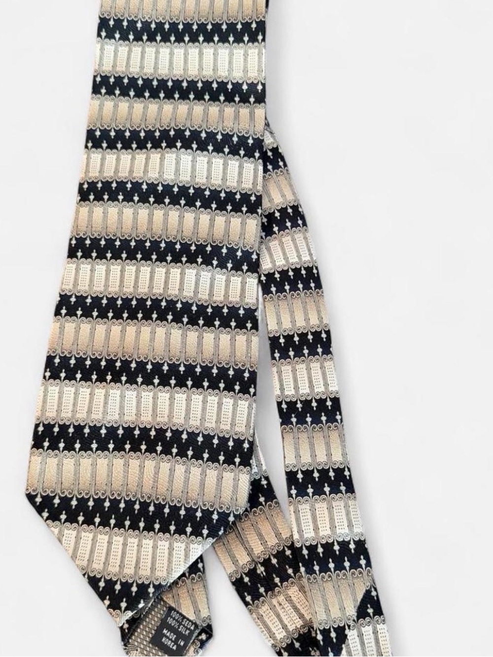 Textured Black and Cream Patterned Silk Tie